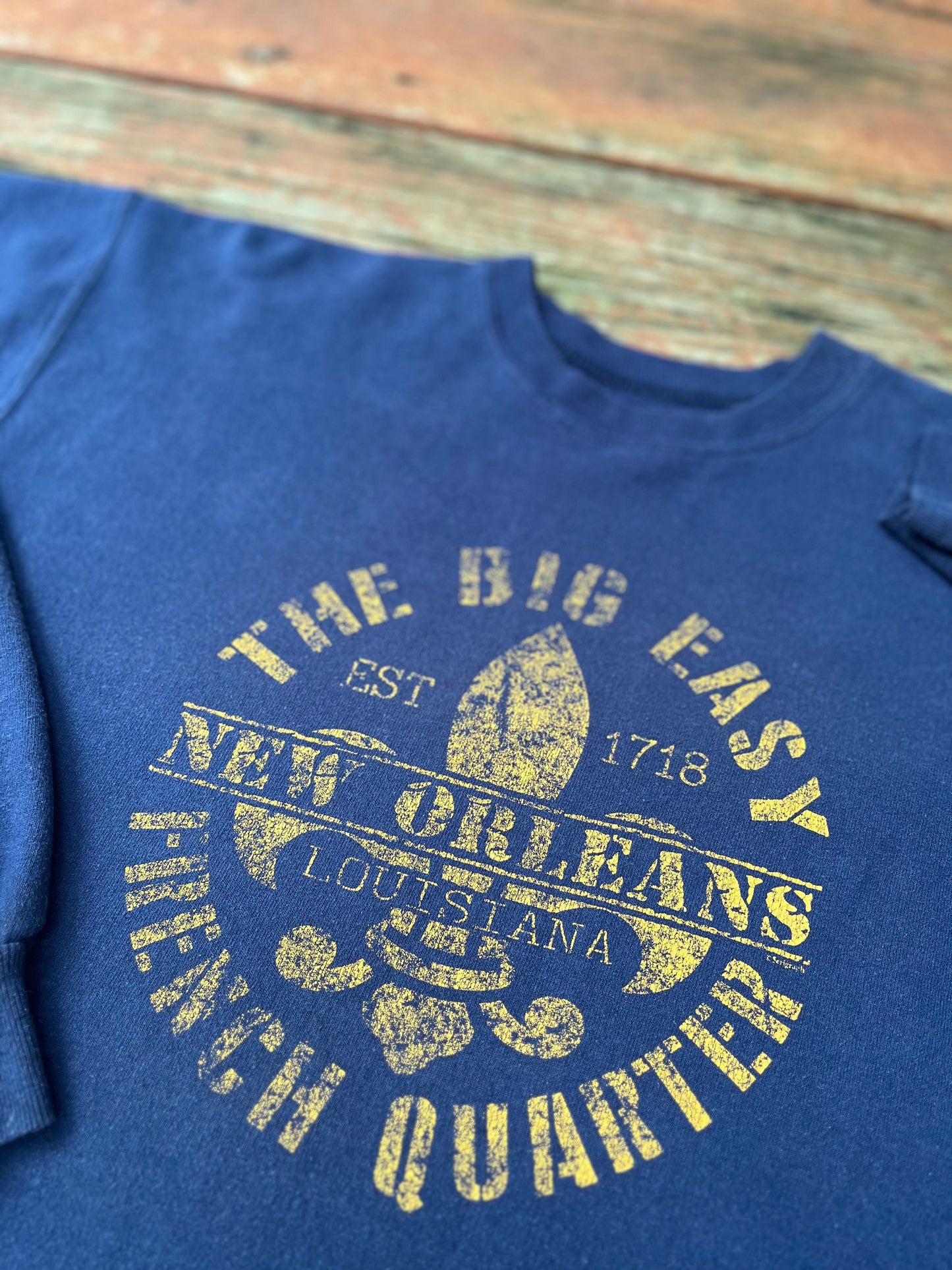 vintage new orleans cropped sweatshirt