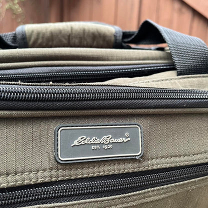 vintage Eddie Bauer duffle bag